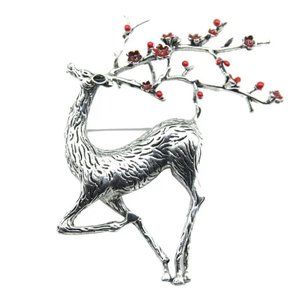 ✨ Winter Reindeer Brooch